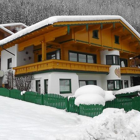 Appartementhaus Zillertal By Piaunddirk Finkenberg Eksteriør bilde
