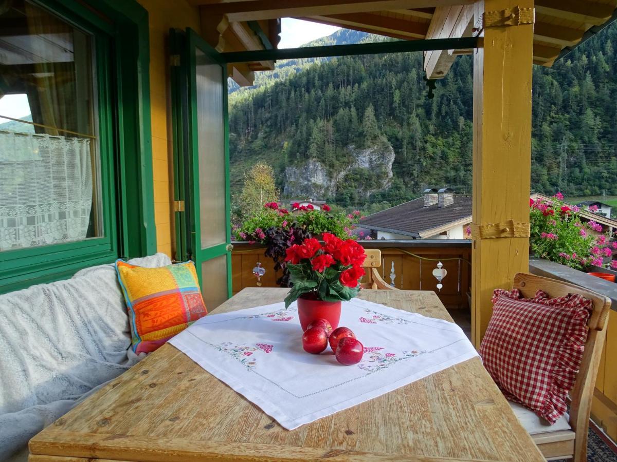 Appartementhaus Zillertal By Piaunddirk Finkenberg Eksteriør bilde