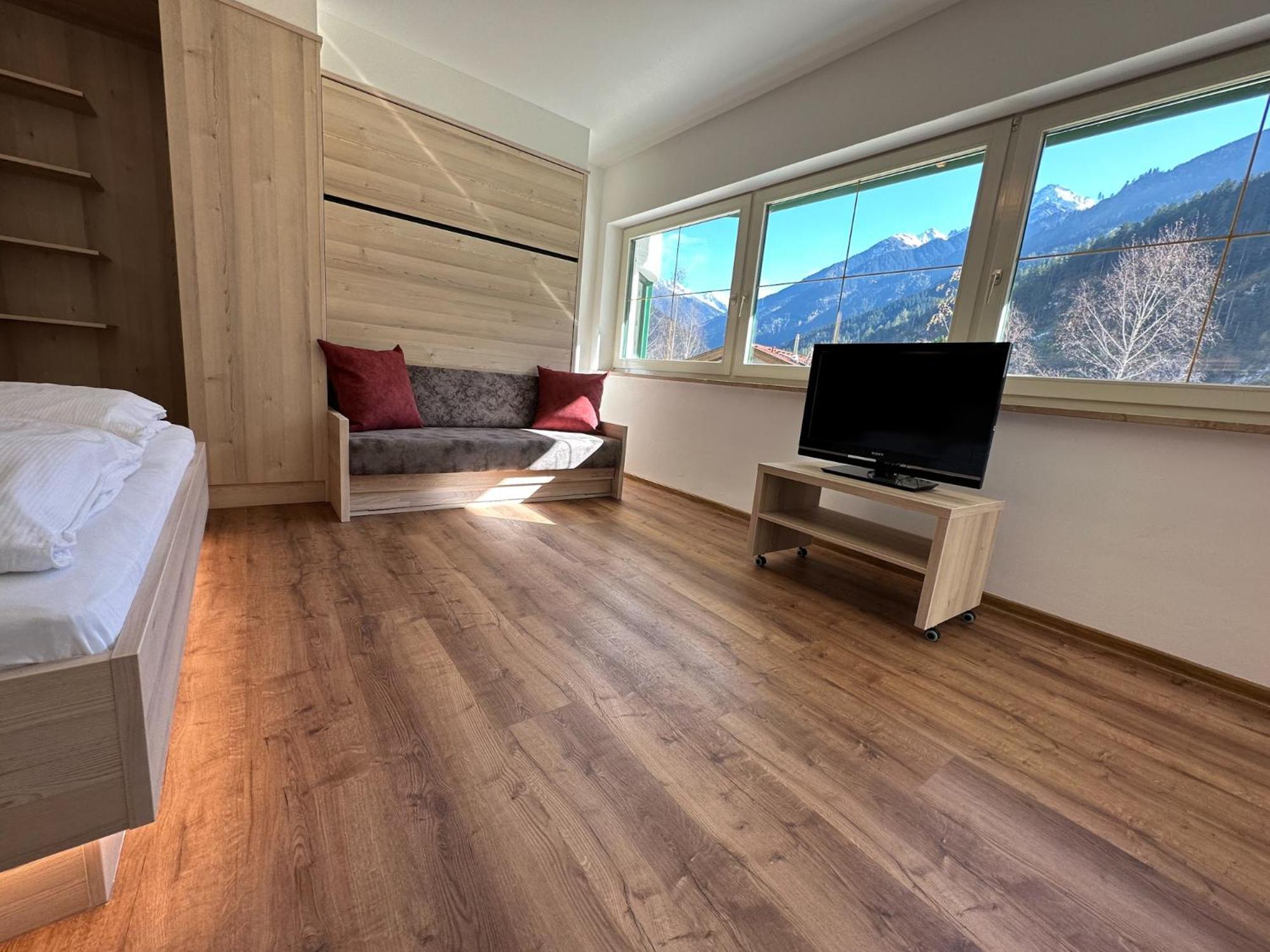 Appartementhaus Zillertal By Piaunddirk Finkenberg Eksteriør bilde
